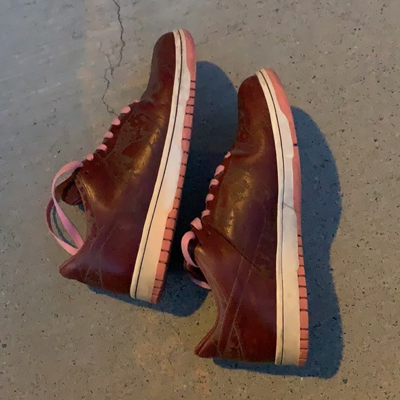 Men’s Leather Nikes - Picture 8 of 11